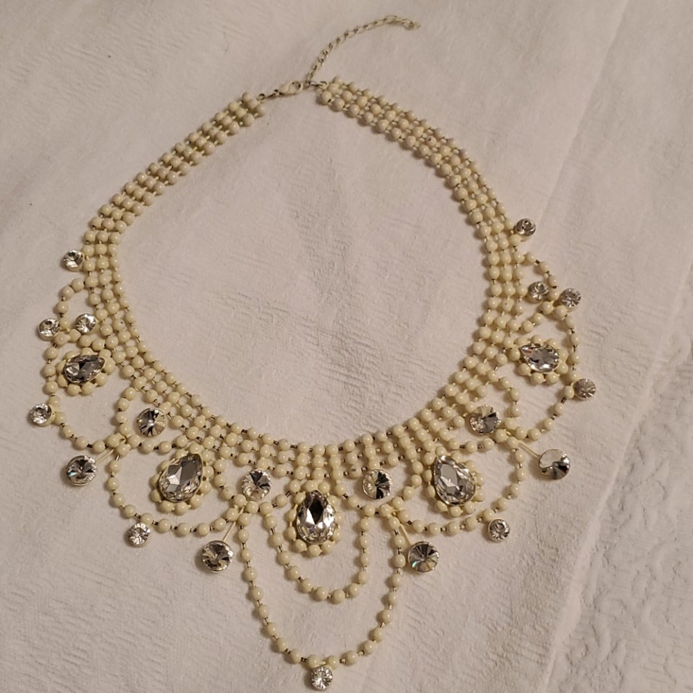 Collared Necklace with rhinestones